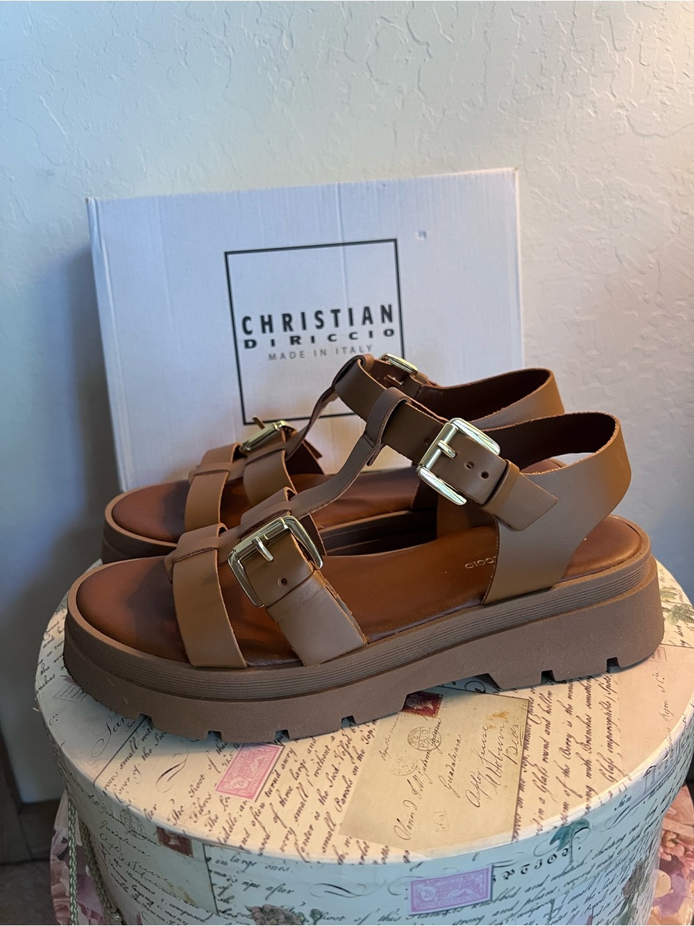 Brown leather fisherman sandal 40